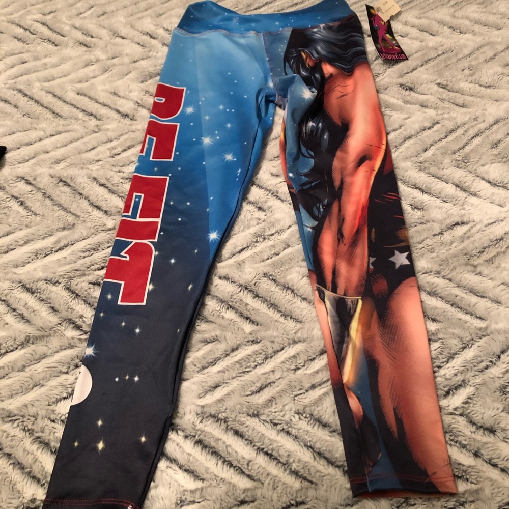 Wonder Woman Leggings NEW💙💜